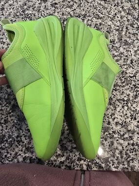 Clove NURSE SHOES Neon Lime Slip-On Athletic Sneakers SIZE 8